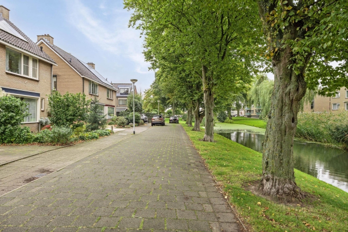 Pinksterbloem 14, 2992 VP, Barendrecht