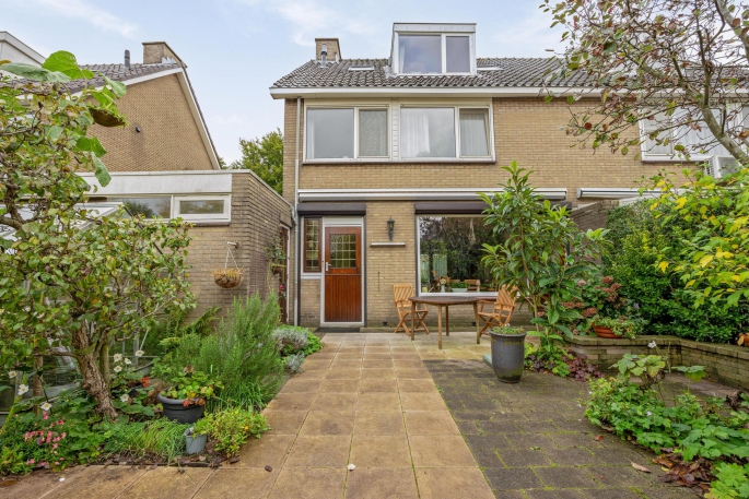 Pinksterbloem 14, 2992 VP, Barendrecht