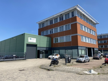 Bedrijfspand aan de Albert Plesmanweg 107 te Rotterdam verkocht