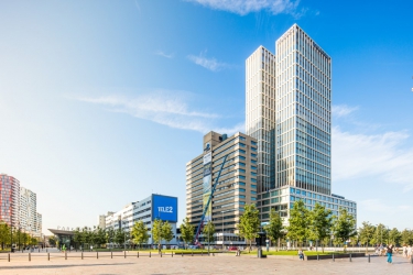 Rabobank tekent huurcontract in First, Rotterdam