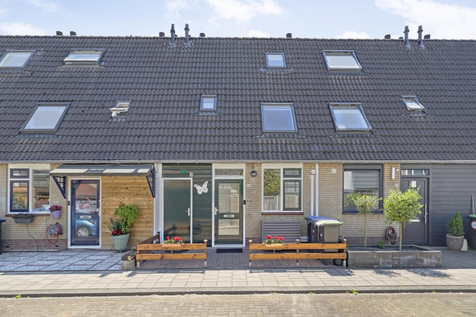 Fie Carelsenstraat 18, 3207 VB, Spijkenisse