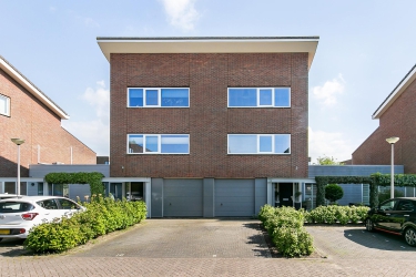 Nemelaerlaan 8, 3207 KW, Spijkenisse
