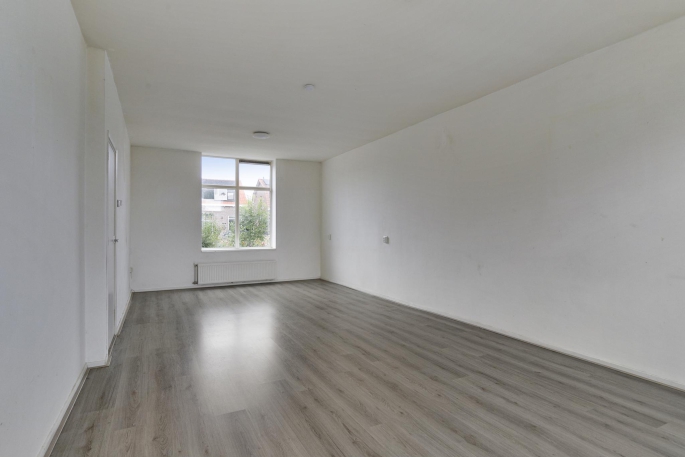 Burgemeester van Esstraat 127, 3195 AC, Pernis rotterdam